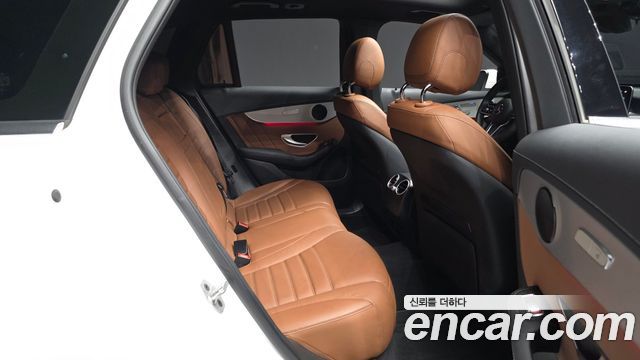 Mercedes-Benz GLC-Class 2022 — photo 12