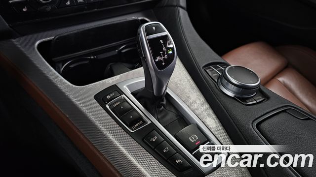 BMW 6-Series 2017 — photo 12