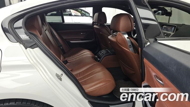 BMW 6-Series 2017 — photo 18