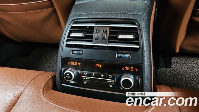 BMW 6-Series 2017 — photo 25