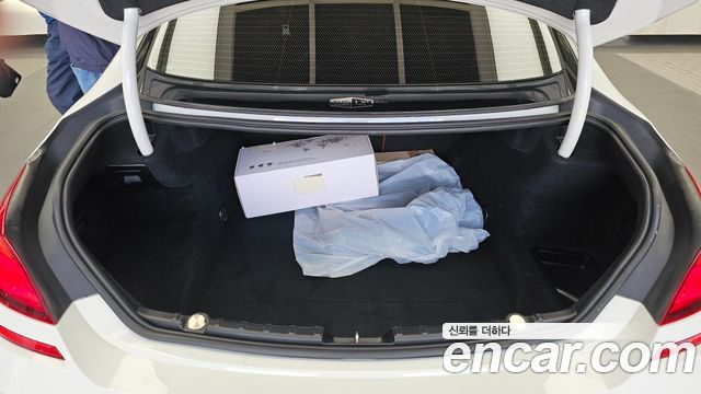BMW 6-Series 2017 — photo 26