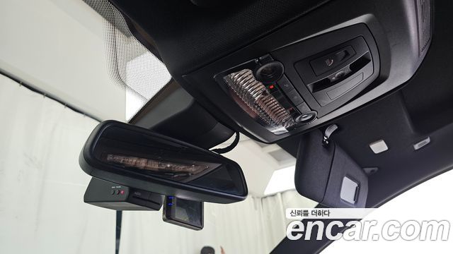 BMW 6-Series 2017 — photo 28