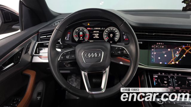 Audi Q8 2021 — photo 18