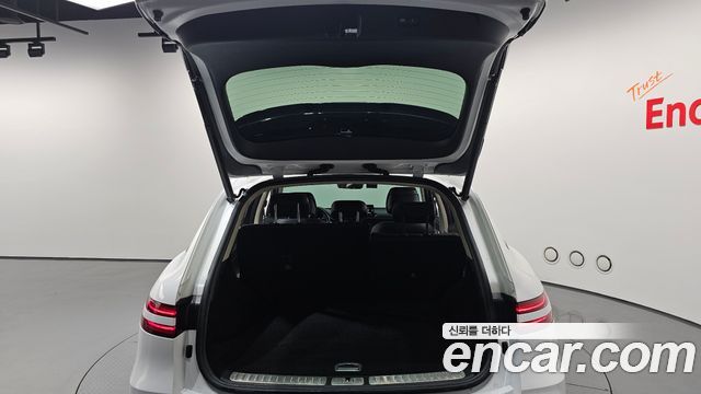 Genesis GV70 2022 — photo 22
