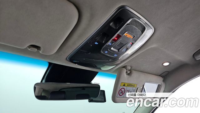 Genesis GV70 2022 — photo 23