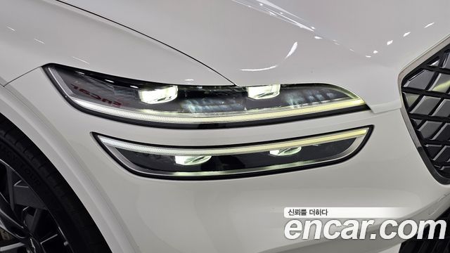 Genesis GV70 2022 — photo 8