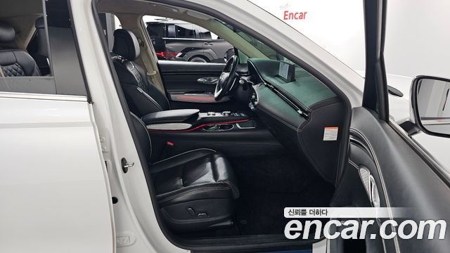 Genesis GV70 2022 — photo 16