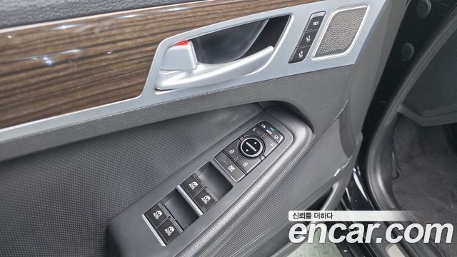 Genesis G80 2017 — photo 19