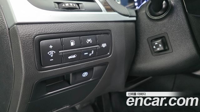Genesis G80 2017 — photo 20