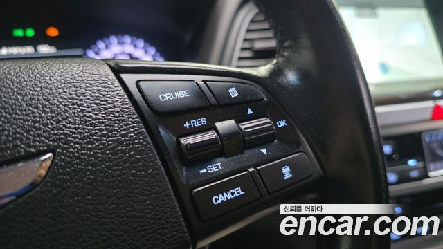 Genesis G80 2017 — photo 23