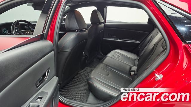Hyundai AVANTE 2021 — photo 11