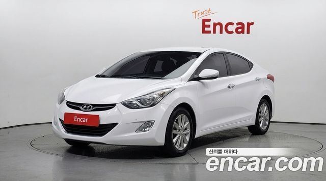 Hyundai AVANTE 2013 — photo 1