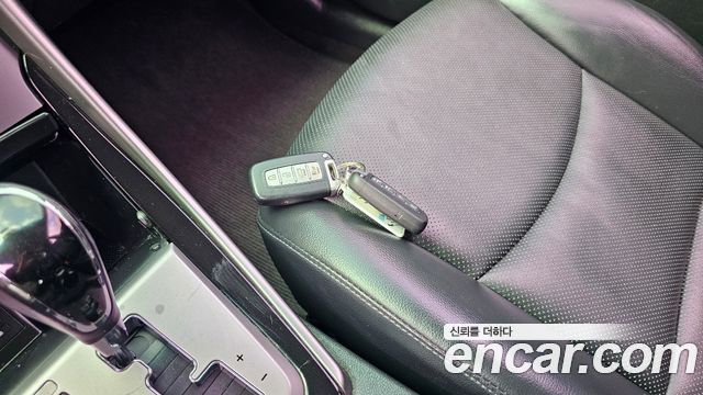 Hyundai AVANTE 2013 — photo 15