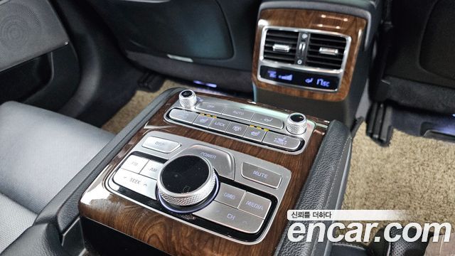 Kia K9 2019 — photo 25
