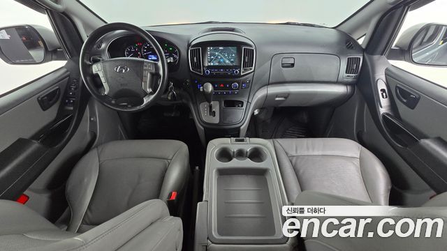 Hyundai Starex 2019 — photo 10