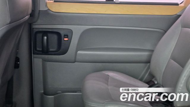 Hyundai Starex 2019 — photo 15