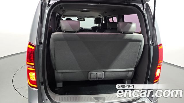 Hyundai Starex 2019 — photo 30
