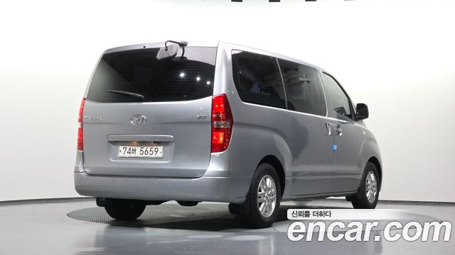 Hyundai Starex 2018 — photo 2
