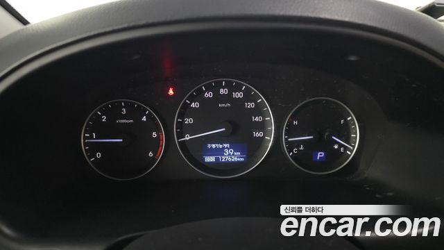 Hyundai Starex 2018 — photo 11