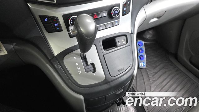 Hyundai Starex 2018 — photo 12