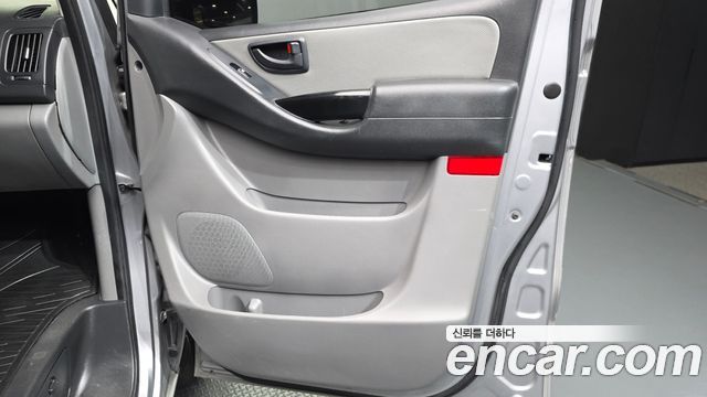 Hyundai Starex 2018 — photo 15