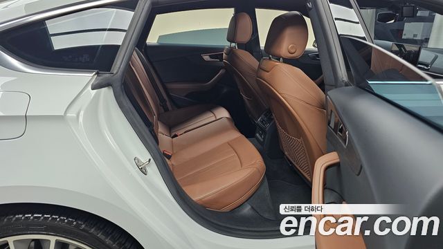 Audi A5 2023 — photo 17