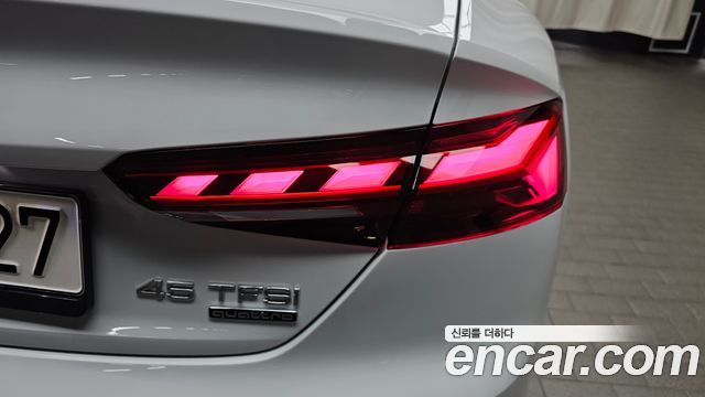 Audi A5 2023 — photo 9