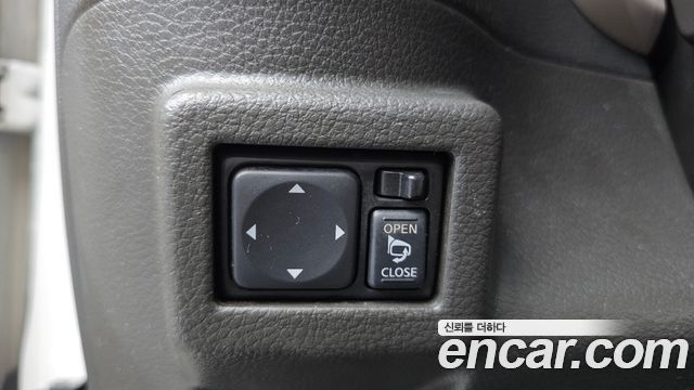 Nissan Cube 2012 — photo 13