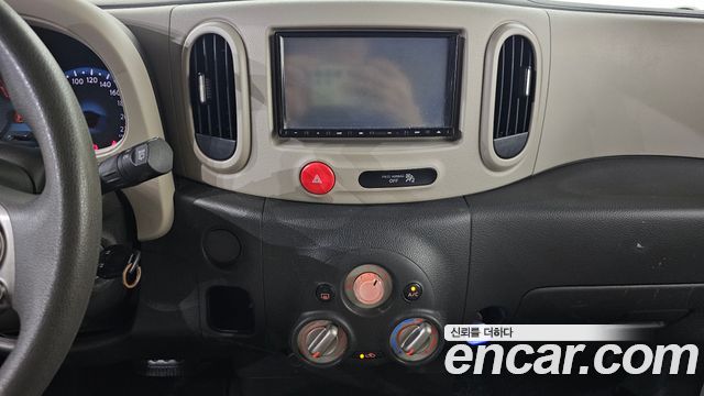 Nissan Cube 2012 — photo 17