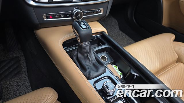 Volvo S90 2020 — photo 12