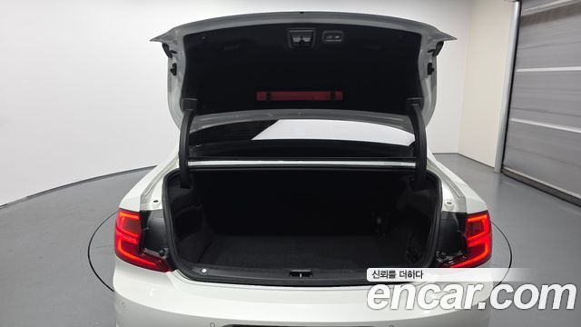 Volvo S90 2020 — photo 26