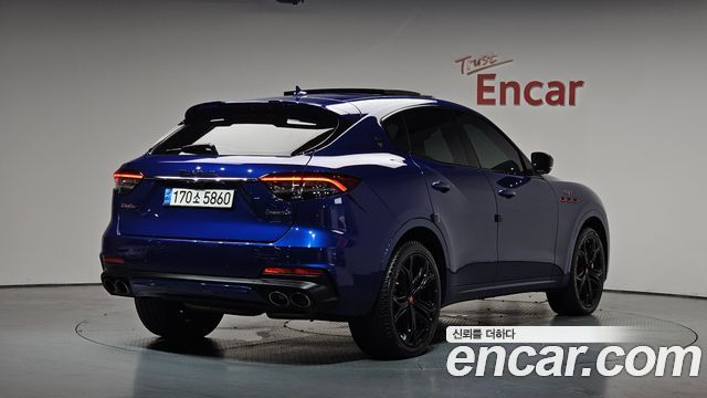 Maserati Levante 2019 — photo 2