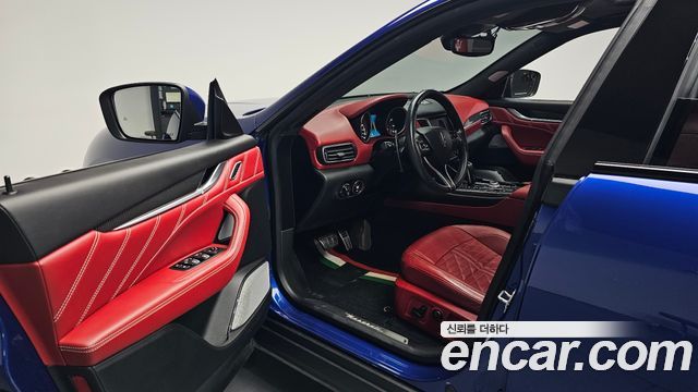 Maserati Levante 2019 — photo 13