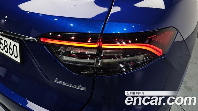 Maserati Levante 2019 — photo 9