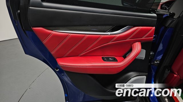 Maserati Levante 2019 — photo 15