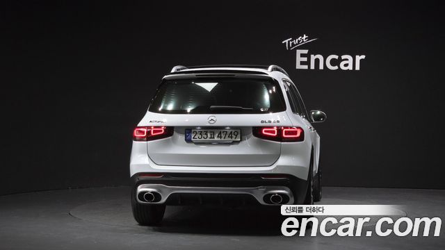 Mercedes-Benz GLB-Class 2023 — photo 4