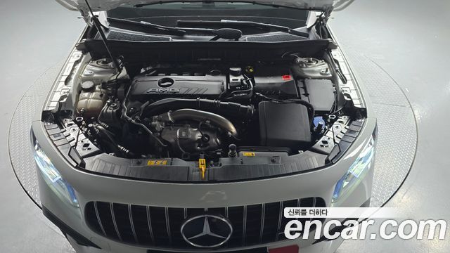 Mercedes-Benz GLB-Class 2023 — photo 6