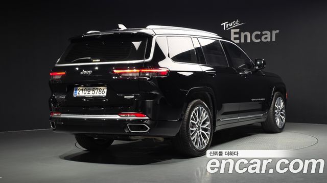 Jeep Cherokee 2023 — photo 2