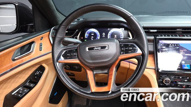 Jeep Cherokee 2023 — photo 13