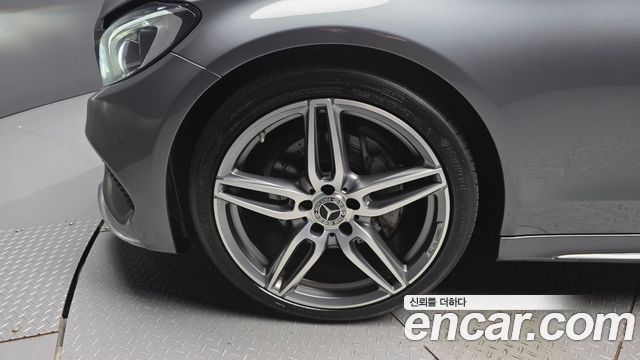 Mercedes-Benz C-Class 2017 — photo 5