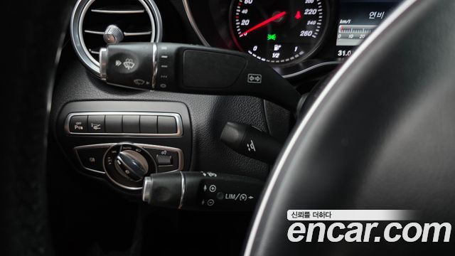 Mercedes-Benz C-Class 2017 — photo 17