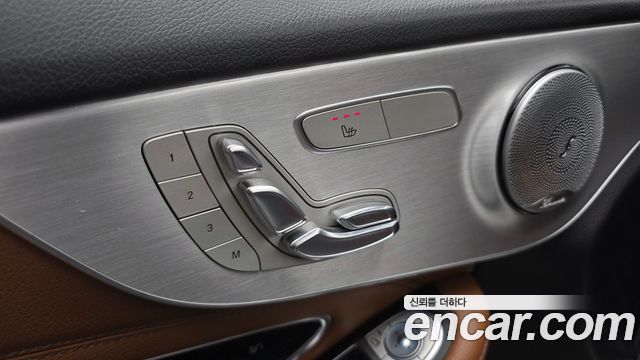 Mercedes-Benz C-Class 2017 — photo 18