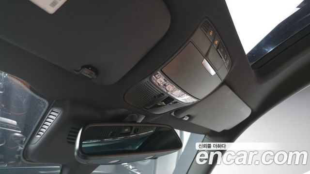 Mercedes-Benz C-Class 2017 — photo 19