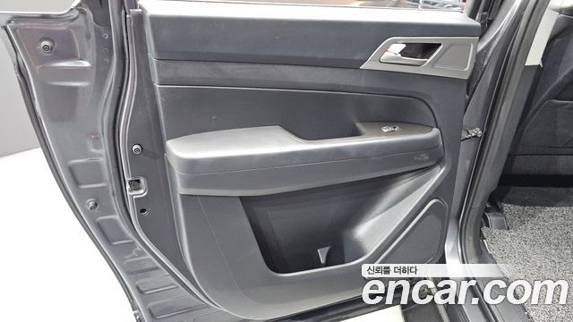 KG Mobility Rexton 2019 — photo 15