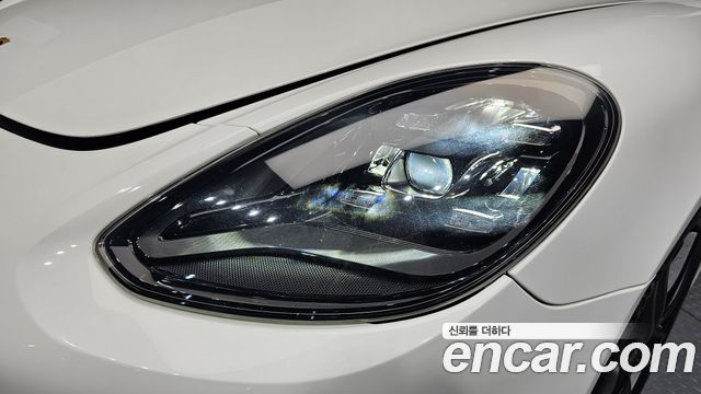 Porsche Panamera 2018 — photo 8