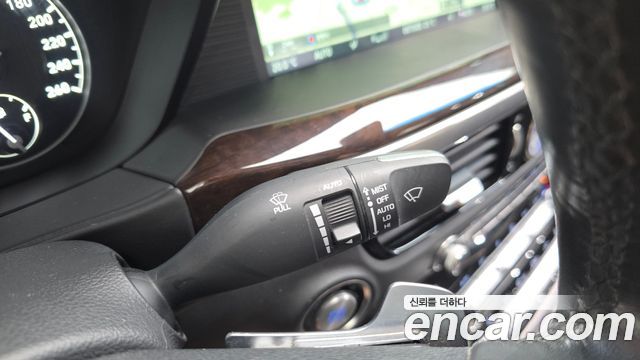 Genesis EQ900 2017 — photo 27