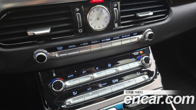 Genesis EQ900 2017 — photo 30