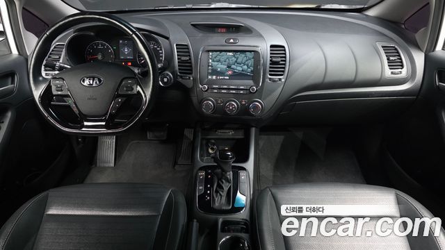 Kia K3 2018 — photo 10