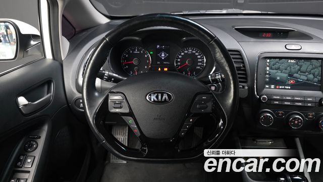 Kia K3 2018 — photo 20