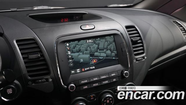 Kia K3 2018 — photo 21